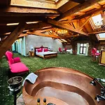 Jmr Splendor - Private Sauna & Bathtub Ξενοδοχείο 4*