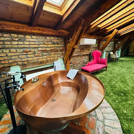 Jmr Splendor - Private Sauna & Bathtub Hotel 4*