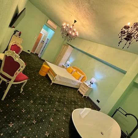 Hotel Jmr Splendor - Private Sauna & Bathtub