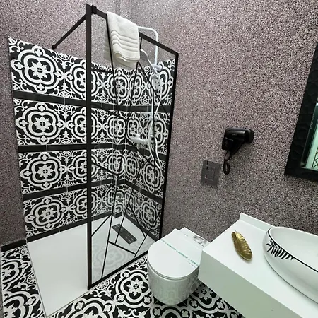 Jmr Splendor - Private Sauna & Bathtub