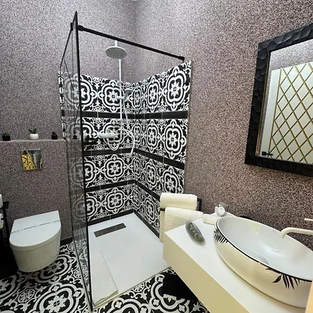 Jmr Splendor - Private Sauna & Bathtub Constanta