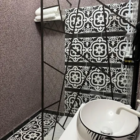 Jmr Splendor - Private Sauna & Bathtub 4* 康斯坦察