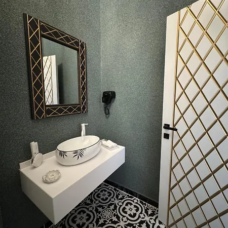 Jmr Splendor - Private Sauna & Bathtub Hotel